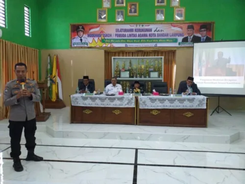 Perkuat Kerukunan Lintas Agama, Kasat Binmas Polresta Bandar Lampung Hadiri Silaturahmi Kerukunan dan Moderasi Tokoh / Pemuda Lintas Agama