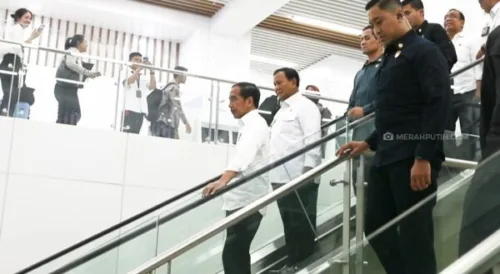 Prabowo Coba Kereta Cepat Jakarta-Bandung Bareng Jokowi