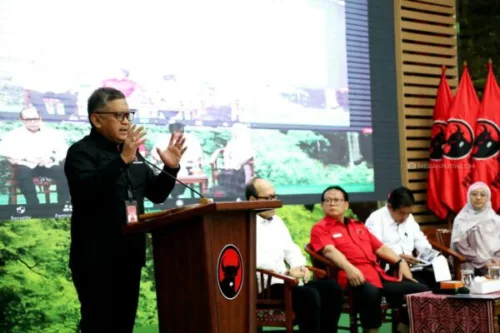 Kader NU dan Muhammadiyah Masuk PDIP, Hasto: Kami Saudara Tua