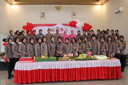 Kapolres Lampung Tengah Pimpin Pelaksanaan Hut Polwan ke 75 dan Hut Tekab 308 Di Aula Admaniwedhana