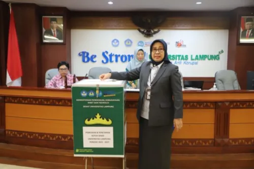 Prof. Herpratiwi Terpilih Menjadi Ketua Senat Unila 