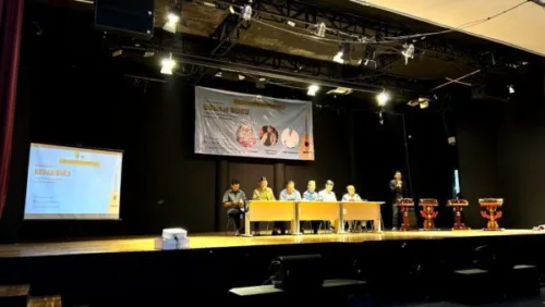 Dosen FKIP Unila Jadi Moderator Bedah Buku ‘Tradisi Musik Orang Lampung’
