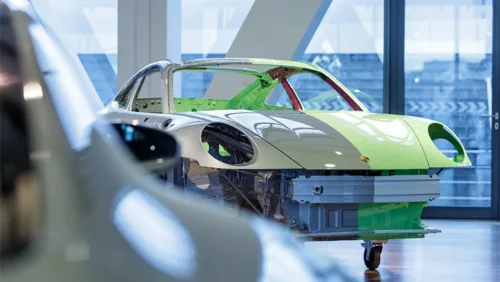 Mulai 2026, Porsche Gunakan Baja Rendah CO2 untuk Mobil Sport