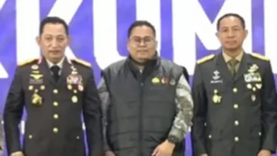 Kapolri dan Panglima TNI Tanda Tangani Prasasti Komitmen Netralitas Pemilu 2024