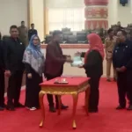 Walikota Bandar Lampung Hadiri Sidang Paripurna Pembicaraan Tingkat ll Raperda APBD