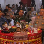 Bersama Forkopimda Provinsi Lampung, Danrem 043/Gatam Pantau Situasi Kamtibmas Malam Pergantian Tahun Baru 2024