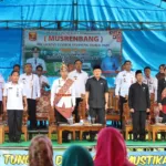 Pj. Bupati Nukman Saksikan Serah Terima Jabatan Camat Sukau