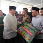 Gubernur Arinal dan Riana Hadiri Pengajian Akbar Pemprov Lampung di Kecamatan Kedondong, Pesawaran