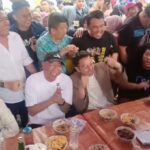 Sambil Makan Bubur, Raffi Ahmad Ajak Warga Lampung Menangkan Rahmat Mirzani