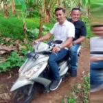 Dibonceng Naik Motor, Nanang Ermanto Tembus Lokasi Bedah Rumah yang Sulit Terjangkau