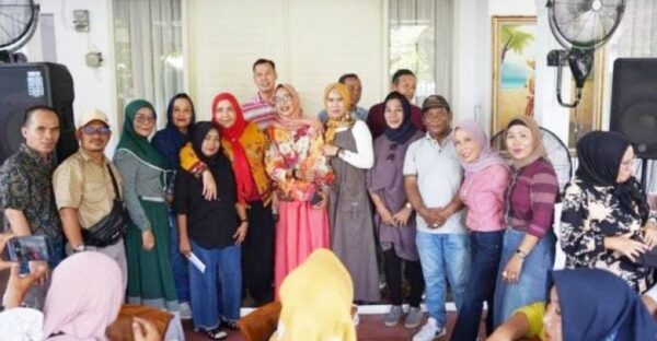 Eva Dwiana Hadir di Halalbihalal Bersama Ika Aci SMPN 2 Angkatan ’87