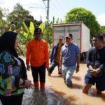 Walikota Eva Dwiana Tinjau Banjir di Citra Garden