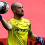 Momen Piala Eropa, Ulah Brutal Kiper Serbia Berkelahi di Bar