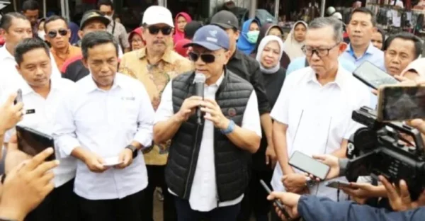Plh. Gubernur Lampung Dampingi Mendag Pantau Harga dan Pasokan Bahan Kebutuhan Pokok di Pasar Natar