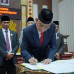 Pj. Bupati Pringsewu dan Pimpinan DPRD Teken Nota Kesepakatan KUA PPAS 2025