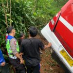 Polsek Sumber Jaya Evakuasi Korban Lakalantas Bus Ranau Indah, 1 Korban Meninggal Dunia