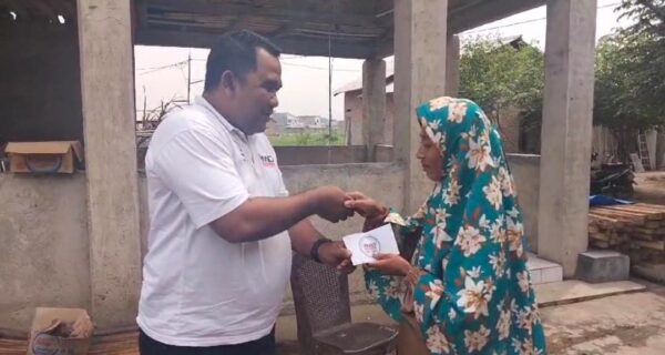 Relawan GASS-RMD Beri Bantuan Korban Kebakaran di Desa Fajar Baru, Lamsel
