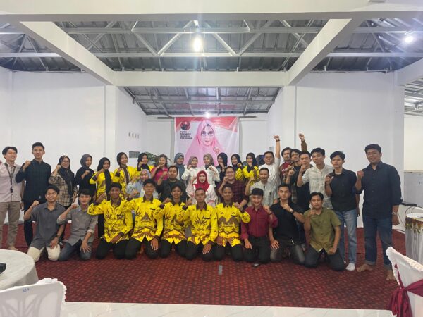 Kalangan Muda Memberikan Deklarasi Dukungan untuk Dewi Handajani: Bara Muda Tanggamus, Ayo kita Bangun Tanggamus Sama-sama