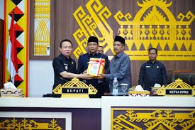 Pj. Bupati Pringsewu Sampaikan Rancangan Perubahan KUA-PPAS 2024