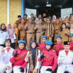 Pj. Gubernur Tinjau Pelaksanaan Penerimaan Peserta Didik Baru dan Daftar Ulang di Sejumlah Sekolah di Lamteng