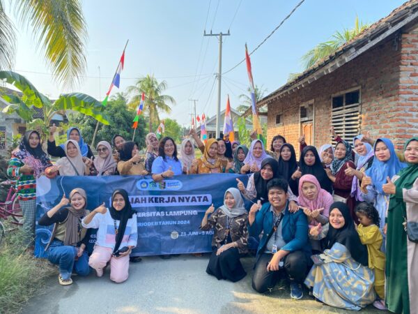 Mahasiswa KKN di Desa Pasir Sakti Taman Mangrove Cegah Abrasi