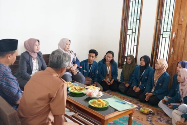 Rektor Tinjau dan Evaluasi Program KKN di Lampung Timur