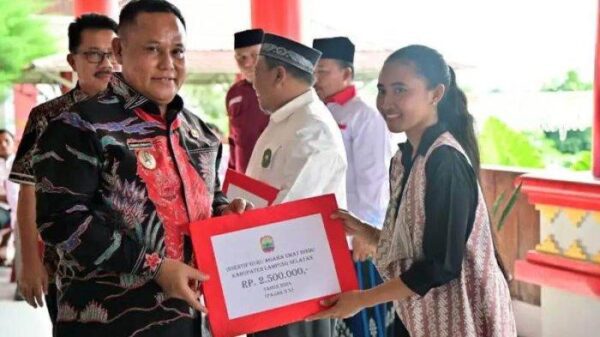 412 Guru Ngaji dan Tokoh Lintas Agama di Kabupaten Lampung Selatan Terima Insentif