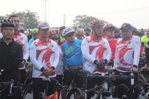 Kasrem 043/Gatam Ikuti Gowes Bareng dan Hadiri Festival Nyeruit