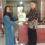Pj. Peratin Pekon Pagar Dewa Kecamatan Sukau Salurkan CPP