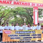 Dibangun PT. Wong Coco, Gapura Kampung Jumbara Diresmikan Bupati Lampung Selatan