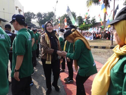 Harapkan Atlet Baru Juara, Walikota Bandar Lampung Eva Dwiana Buka Porcam Tanjung Karang Pusat