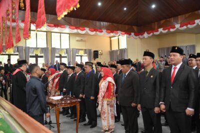 35 Anggota DPRD Kabupaten Lampung Barat Resmi dilantik