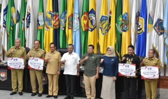 Pj Gubernur Lampung Terima Insentif Fiskal Pengendalian Inflasi Daerah