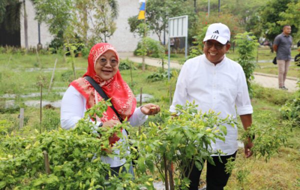 Pj. Gubernur Samsudin Ajak Masyarakat Ramaikan Wisata Edukasi Kebun PKK Agropark Sabah Balau Lampung Selatan