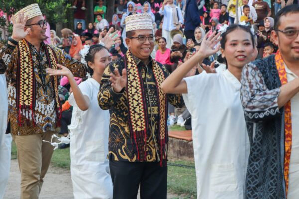 Pj. Gubernur Samsudin Buka Tubaba Art Festival Ke-8