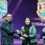 Walikota Bandar Lampung, Hj. Eva Dwiana Menerima Anugerah Pemimpin Daerah AWARD 2024 di Gedung INEWS TOWER MNC JAKARTA