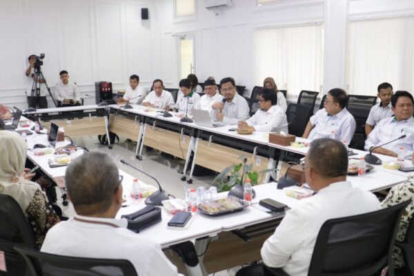 FMIPA Gelar Webinar Leadership Recharging Kepemimpinan WCU Wujudkan Universitas Berkelas Dunia