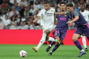 Kylian Mbappe Bikin Gol, Real Madrid Iris Tipis Alaves