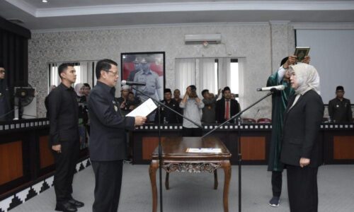 Bayana Dilantik Jadi Pj Sekda, M. Firsada Harap Dapat Laksanakan Tugas Fungsinya Secara Optimal