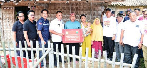 Nanang Ermanto Gulirkan Bantuan Bedah Rumah Kepada 3 Warga di Kecamatan Penengahan