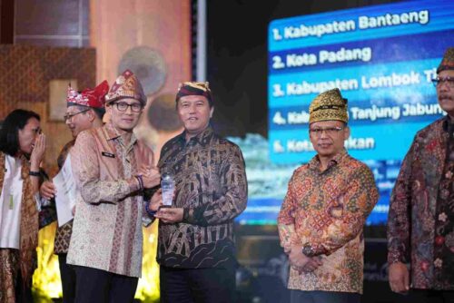 Gencar Promosikan Pariwisata, Pj. Bupati Nukman Terima Penghargaan APPI 2024