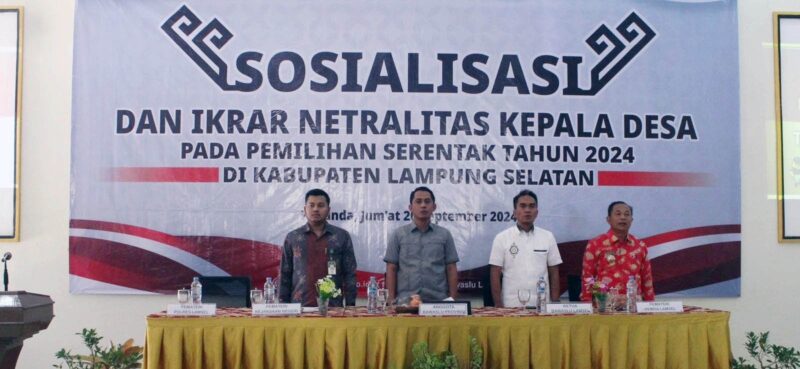 Jelang Pilkada Serentak, Bawaslu Fasilitasi Ikrar Netralitas Kepala Desa se-Lampung Selatan