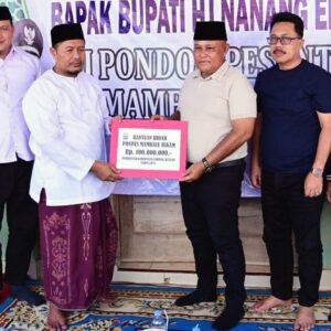 Nanang Ermanto Salurkan Dana Hibah Rp100 Juta Untuk Ponpes Mamba’ul Hikam