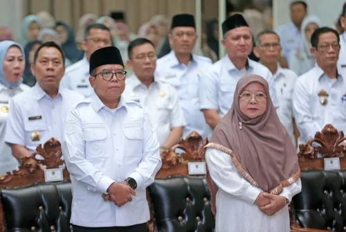 Pj. Gubernur Samsudin dan Ibu Maidawati Retnoningsih Ajak Teladani Rasulullah di Peringatan Maulid Nabi