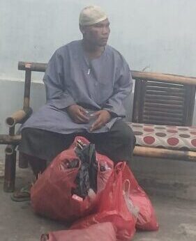 Seorang Pemuda Diduga ODGJ Ini Menjadi Momok Menakutkan Bagi Warga Kelurahan Sukarame 2