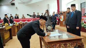 Pelantikan Anggota DPRD PAW, Bayana: Tugas & Tanggung Jawab Yang Tidak Ringan