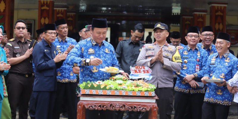 Pj. Bupati Nukman Pimpin Upacara Peringatan Hari Korpri, Kesehatan Nasional, PGRI dan Hari Cinta Puspa