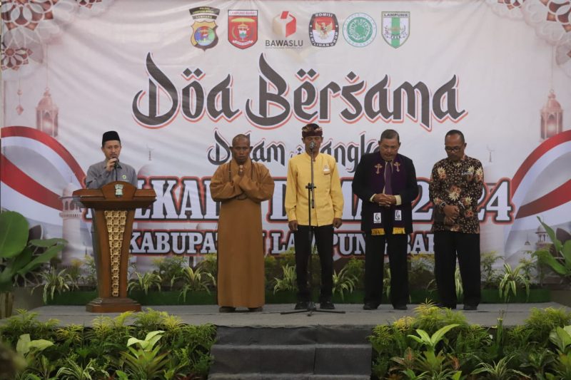 Pj. Bupati Nukman hadiri acara doa bersama dalam rangka Pilkada Damai kabupaten Lampung Barat tahun 2024