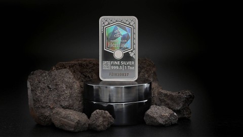 Harga Emas Antam Hari Ini Turun Rp 2.000, Jadi Rp 1.526.000 per Gram