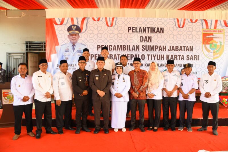 M. Firsada Lantik Pj. Kepalo Tiyuh Karta Sari